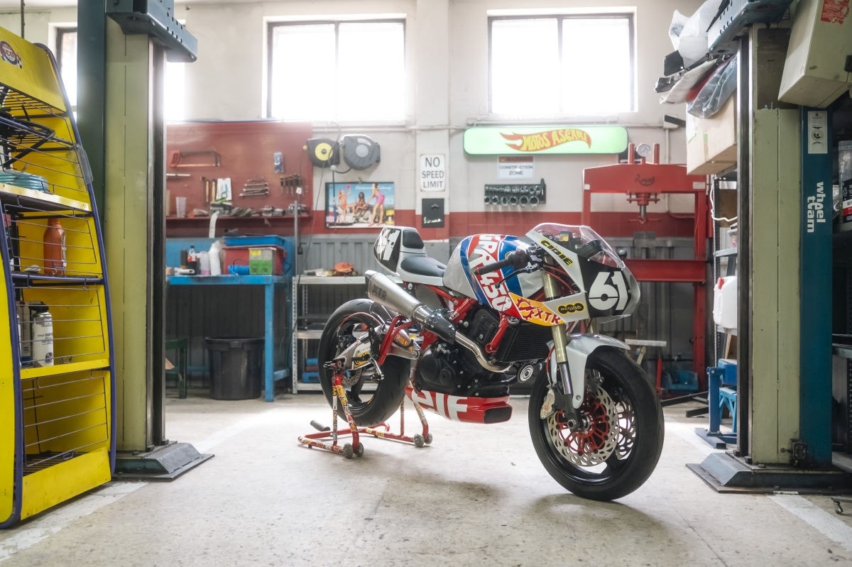 La riconoscete? E' una Royal Enfield Guerrilla 450!